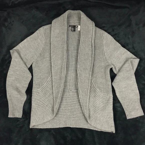 Sweater - Picture 1 of 5